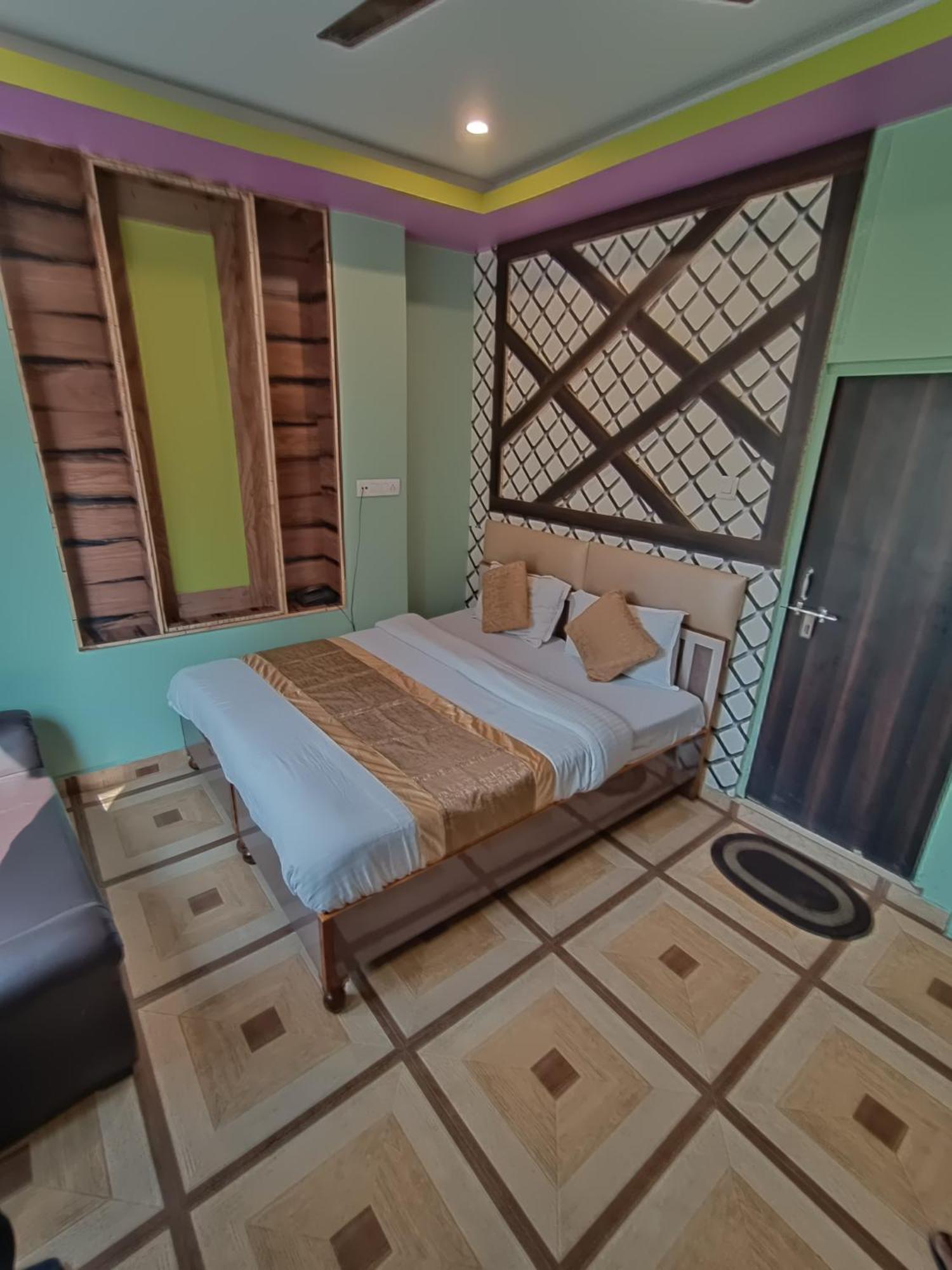 Hotel Picasso Varanasi Prime Location Exterior foto