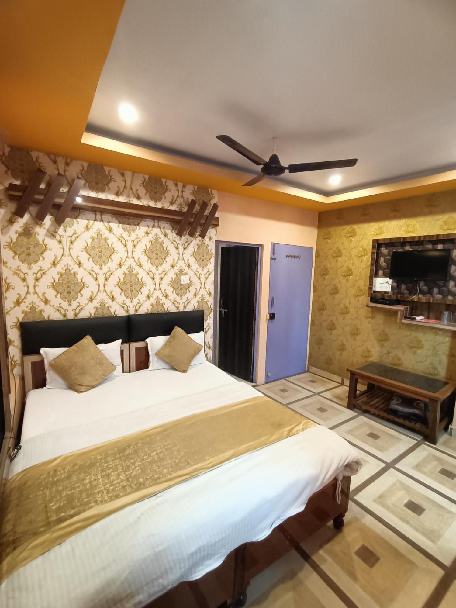 Hotel Picasso Varanasi Prime Location Exterior foto