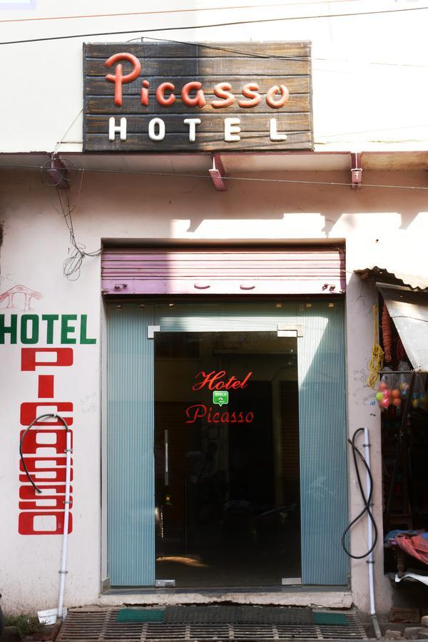 Hotel Picasso Varanasi Prime Location Exterior foto